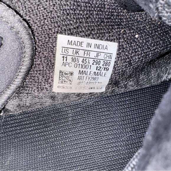 Yeezy 350 Cinder - Picture 3 of 6